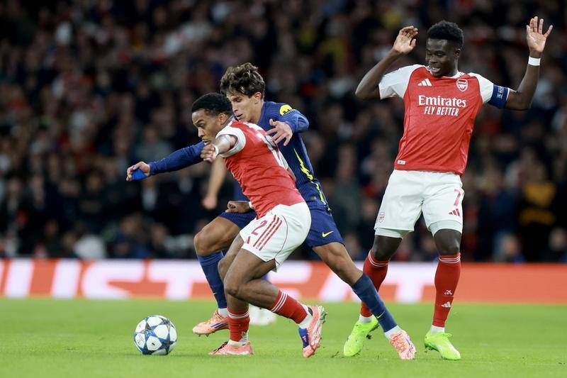 优德app下载 -马德里竞技训练开放日，赛后内部沟通引欢呼，英超在即，年轻球员得到机会的简单介绍